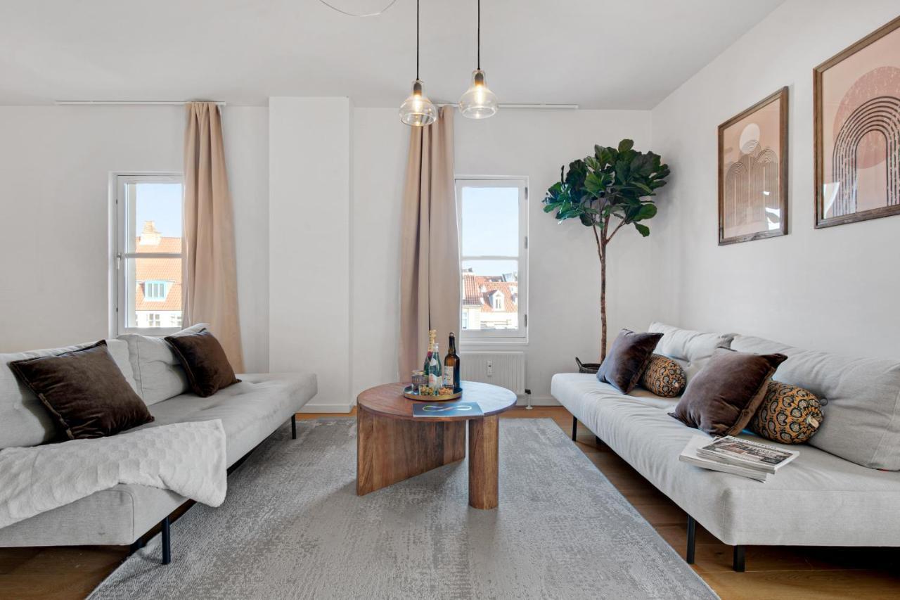Sanders Haven - Lovely Two-Bedroom Apartment In Historical Kopenhagen Bagian luar foto